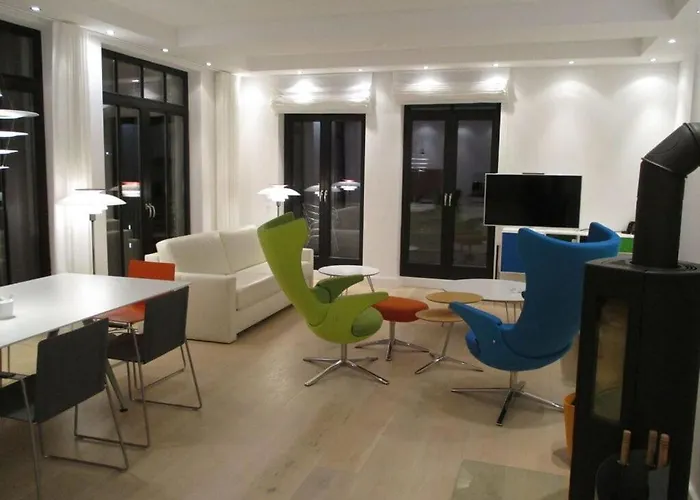 On The In Nyaraló Sellin